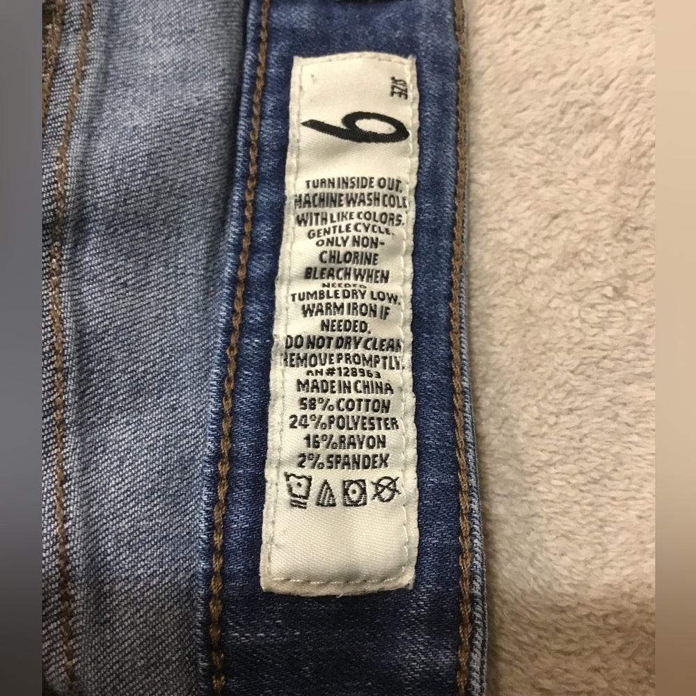 Indigo Rein Juniors Distressed Skinny Jeans - Picture 4 of 4